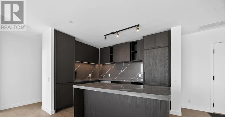 1502-1050 Eastern Avenue, Toronto, ON, M4L 0B7 - 7