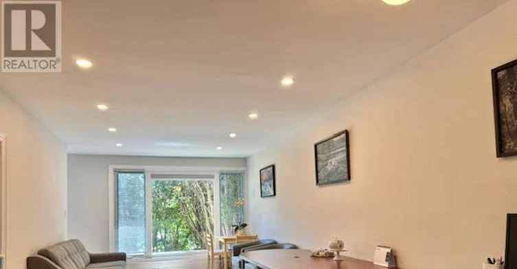 221 Browndale Crescent, Richmond Hill, ON, L4C 3H9 - 5