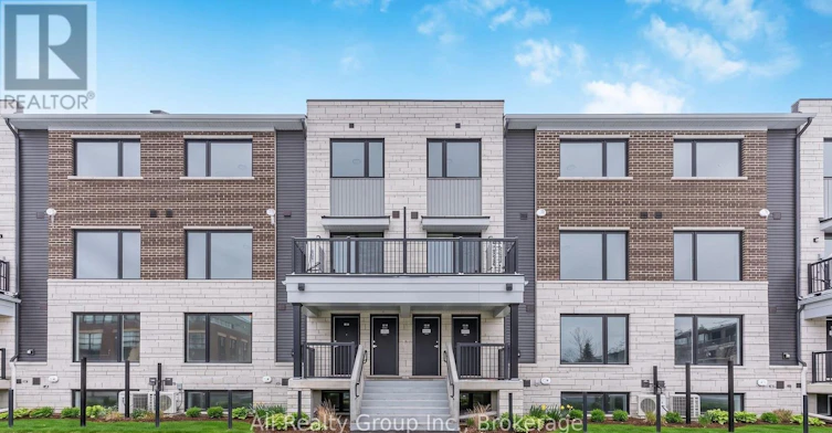 10-301 Glenroy Gilbert Drive, Ottawa, ON, K2J 5W2