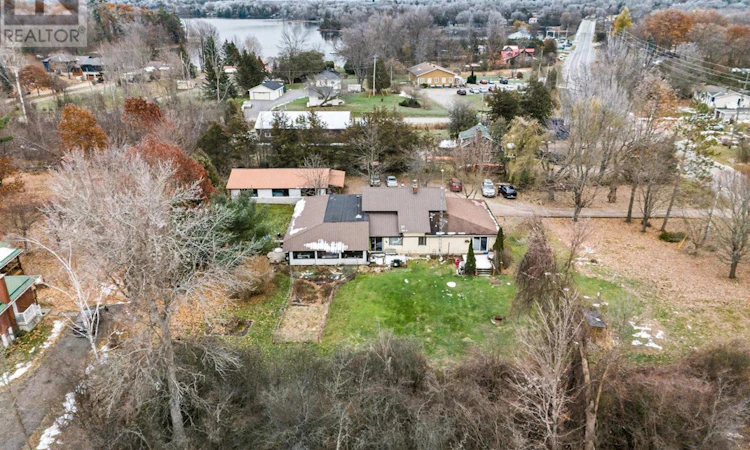 1092 Rideau Ferry Road