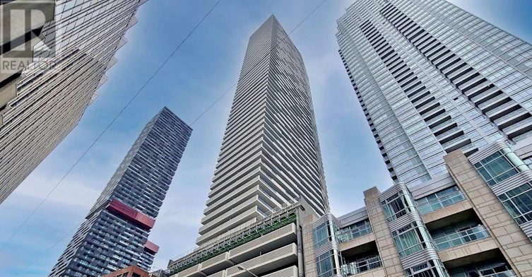 1705-2221 Yonge Street, Toronto, ON, M4S 2B4