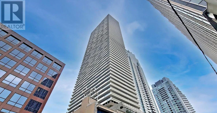 1705-2221 Yonge Street, Toronto, ON, M4S 2B4 - 2