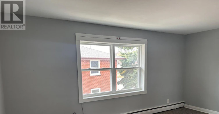 4-119 Rossland Road E, Oshawa, ON, L1G 2W5 - 2