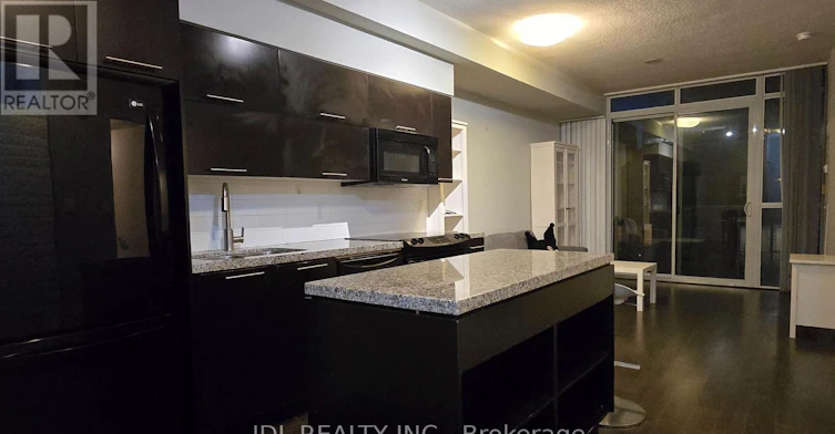 1506-126 Simcoe Street, Toronto, ON, M5H 4E6 - 3