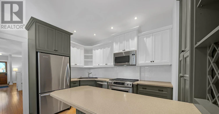 101 Silver Birch Avenue, Toronto, ON, M4E 3L3 - 17