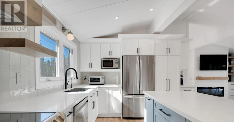 891 Tiny Beaches Road S, Tiny, ON, L0L 1P0 - 15