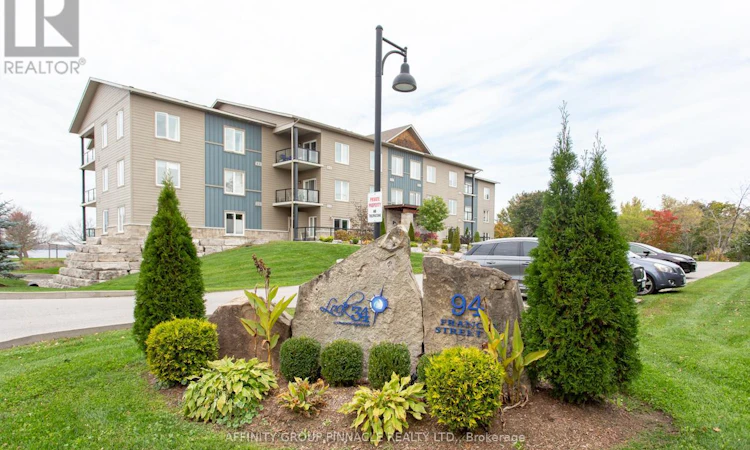 103-94 Francis Street W