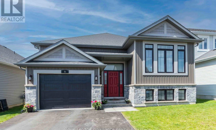 5 Walnut Drive