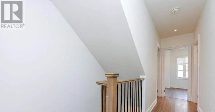 33 Salvador Allende Court, Toronto, ON, M6G 0A3 - 30