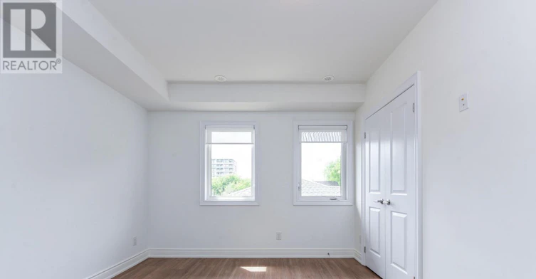 33 Salvador Allende Court, Toronto, ON, M6G 0A3 - 34