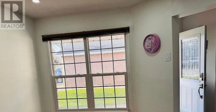 20 Hemingford Place, Whitby, ON, L1R 1G1 - 3