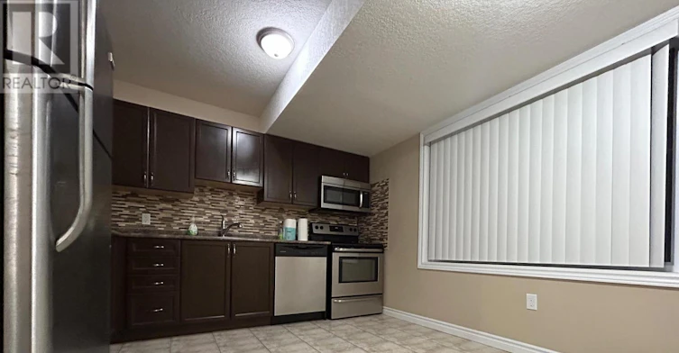 13B-55 Mooregate Crescent, Kitchener, ON, N2M 0A6 - 13