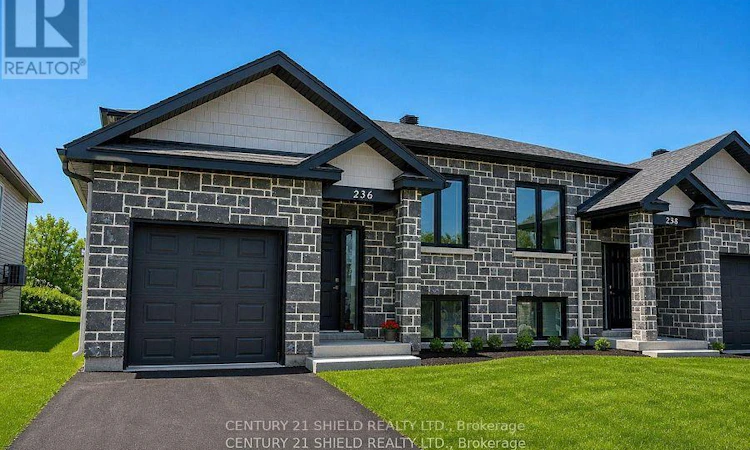 236 Ridge Drive EAST
