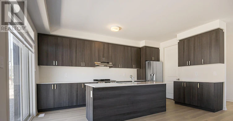 6 Rackham Lane, Clarington, ON, L1E 0M3 - 8