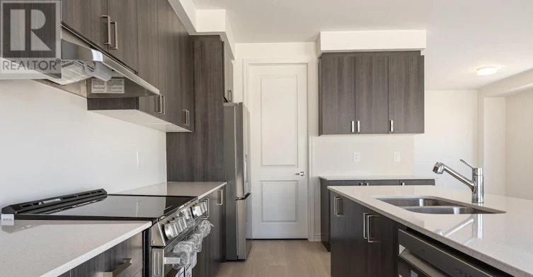 6 Rackham Lane, Clarington, ON, L1E 0M3 - 9