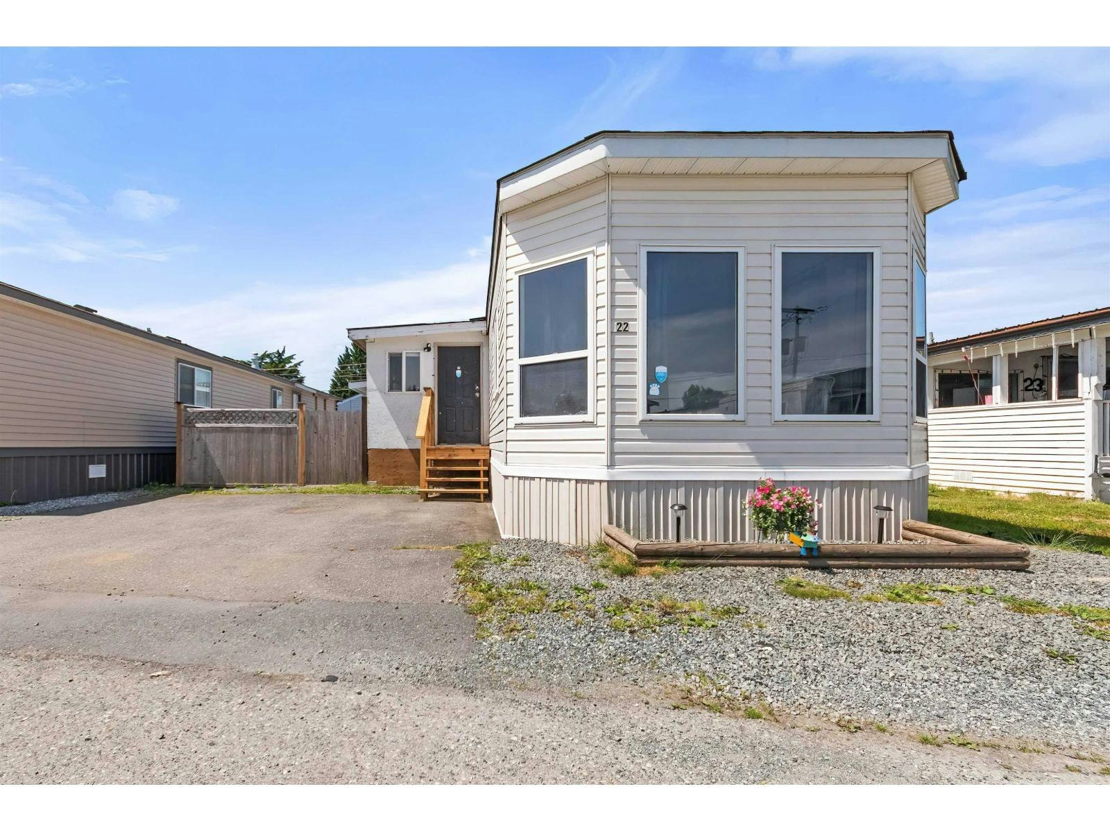 22-26892 Fraser Highway, Langley, BC, V4W 3T5