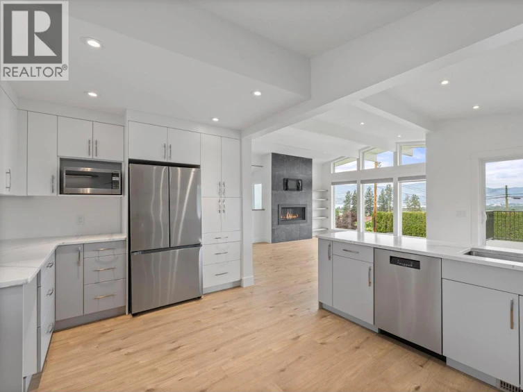 1315 Dehart Road, Kelowna, BC, V1W 4N3 - 18