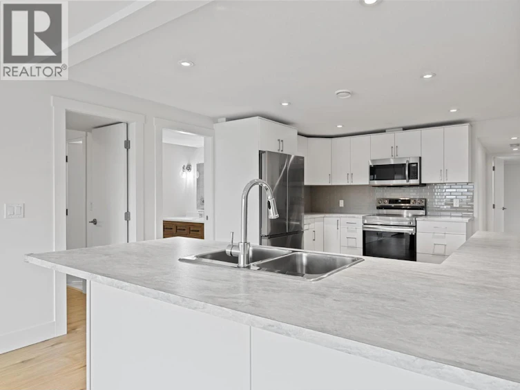 1315 Dehart Road, Kelowna, BC, V1W 4N3 - 53