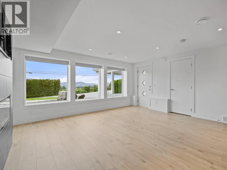 1315 Dehart Road, Kelowna, BC, V1W 4N3 - 44