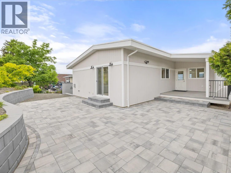 1315 Dehart Road, Kelowna, BC, V1W 4N3 - 73