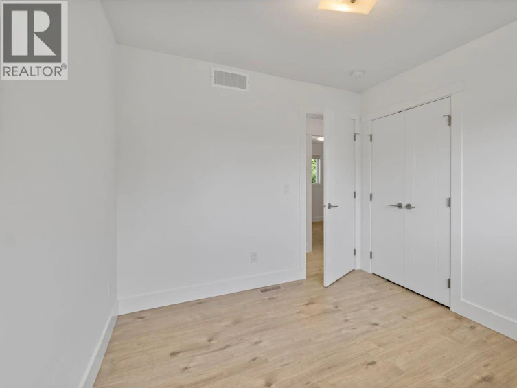 1315 Dehart Road, Kelowna, BC, V1W 4N3 - 31