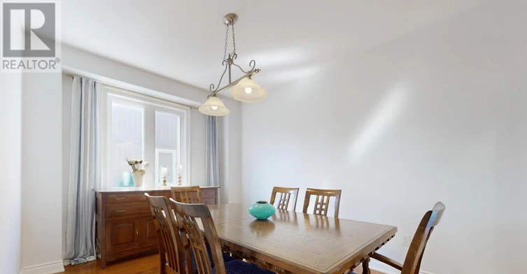 UPPER-1031 Lake Drive N, Georgina, ON, L4P 3E9 - 11