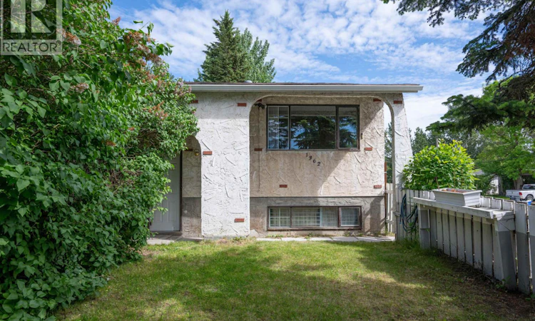 1362 Pearson Avenue