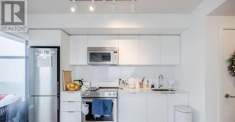 2010-30 Samuel Wood Way, Toronto, ON, M9B 0C9 - 3