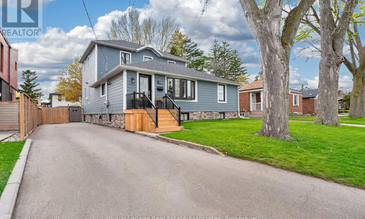 40 Briarwood Avenue