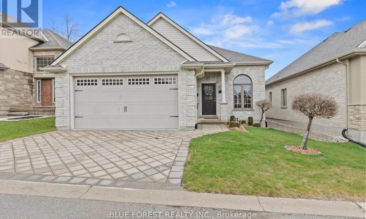 4-2615 Colonel Talbot Road