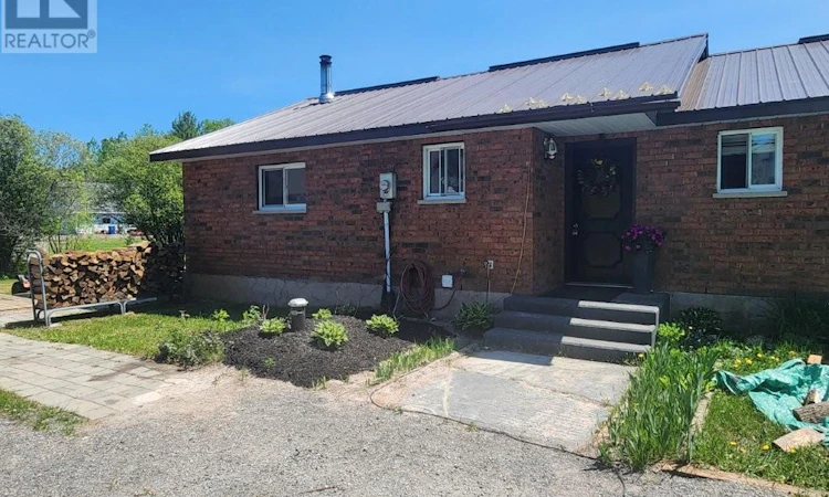 747 Derland Road
