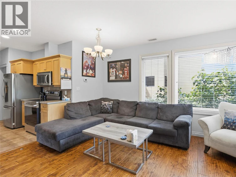 201-3311 Wilson Street, Penticton, BC, V2A 8J3 - 2