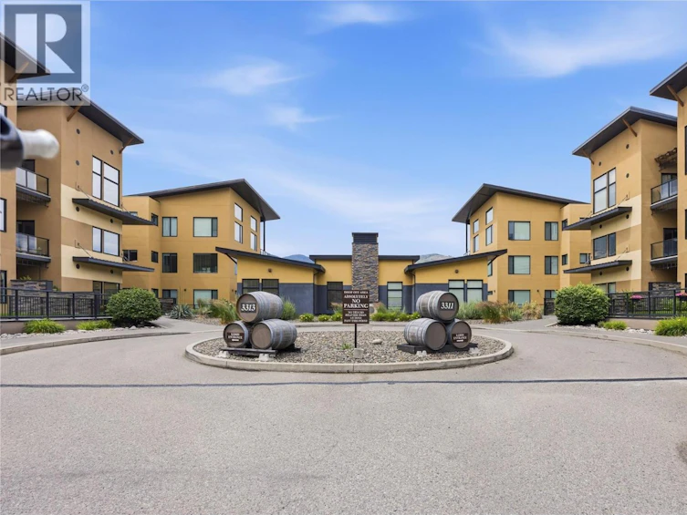 201-3311 Wilson Street, Penticton, BC, V2A 8J3
