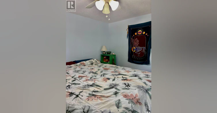 100B-902 Notre Dame Street, Russell, ON, K0A 1W0 - 12