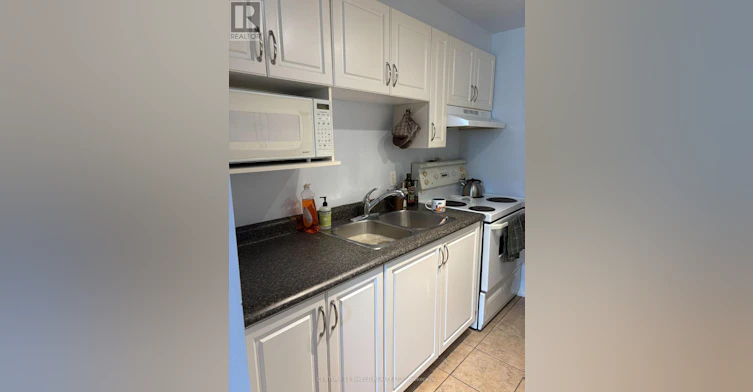 100B-902 Notre Dame Street, Russell, ON, K0A 1W0 - 3