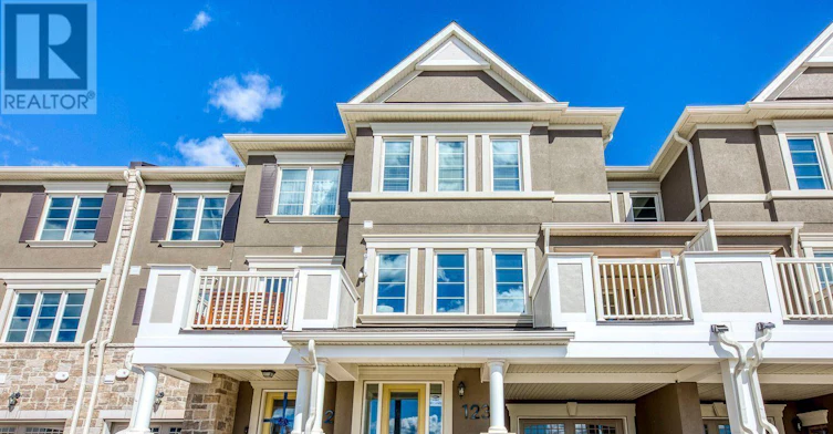 123 Toucan Trail, Oakville, ON, L6H 7C8