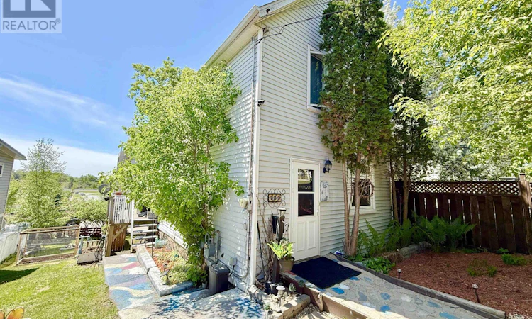 433 Third Street S