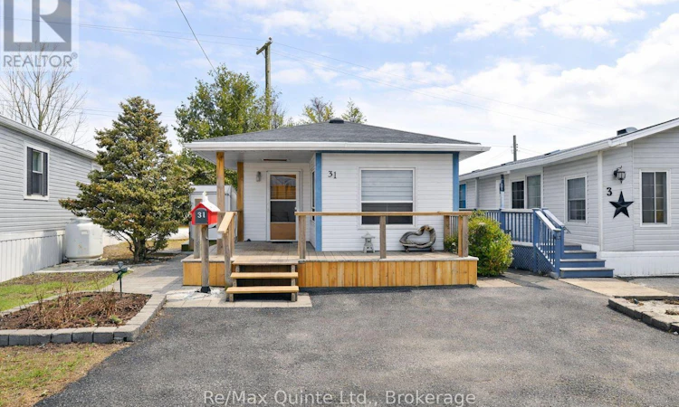 31-311 Dundas Street E
