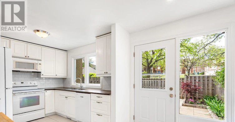 182 Owl Drive, Ottawa, ON, K1V 9P6 - 12