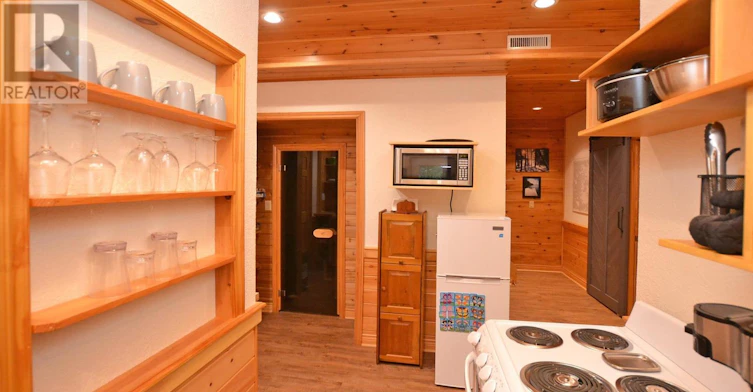 77 Amorak Trail, Whitestone, ON, P0A 1G0 - 17