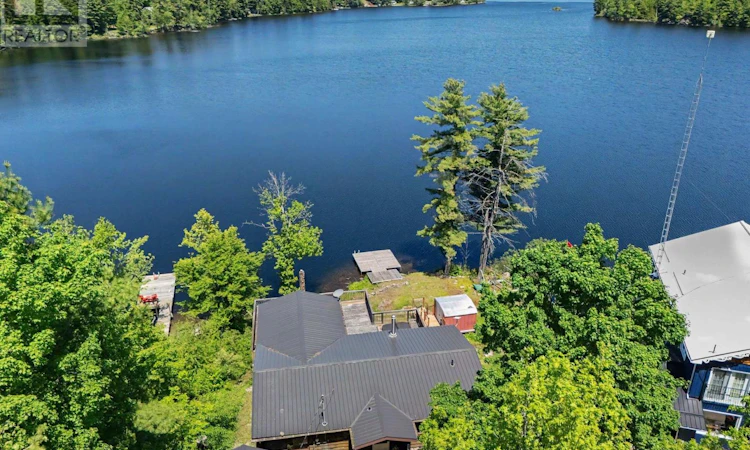 1394 Black Lake Shore NORTH