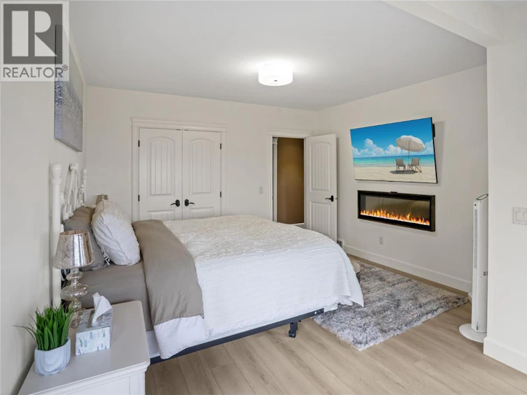 990 Hewetson Avenue, Kelowna, BC, V1W 5H8 - 24