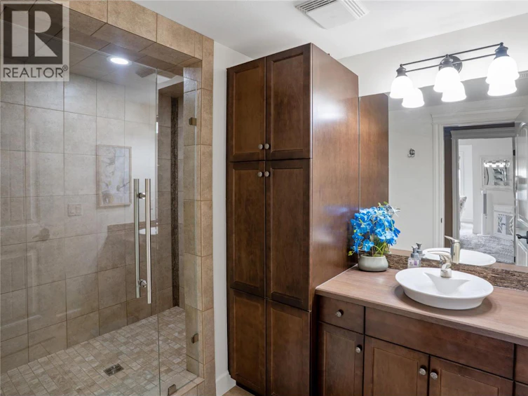 990 Hewetson Avenue, Kelowna, BC, V1W 5H8 - 25