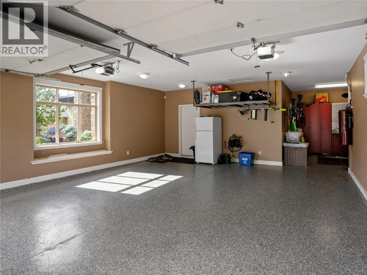 990 Hewetson Avenue, Kelowna, BC, V1W 5H8 - 49