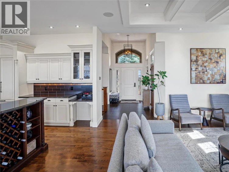 990 Hewetson Avenue, Kelowna, BC, V1W 5H8 - 6