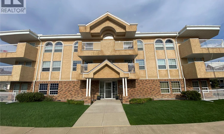 203-57 Russell Drive