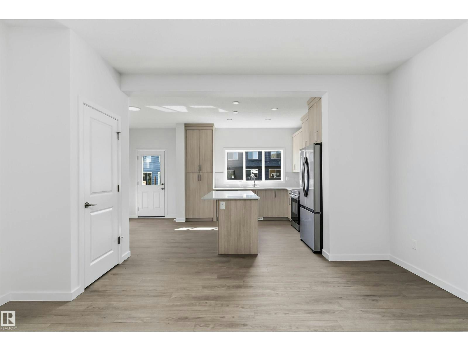 5633 Hawthorn Wy SW - 5
