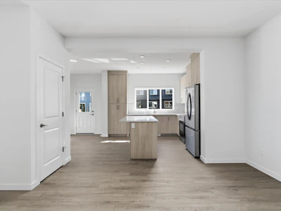 5633 Hawthorn Wy SW - 5