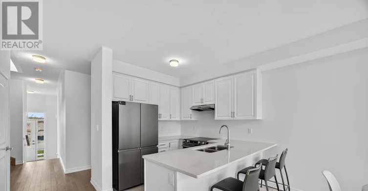 29 Milady Crescent, Barrie, ON, L9J 0X3 - 8