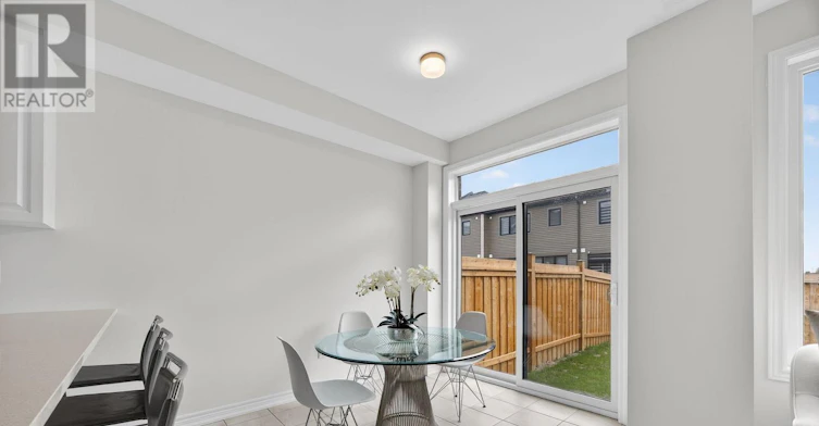 29 Milady Crescent, Barrie, ON, L9J 0X3 - 12
